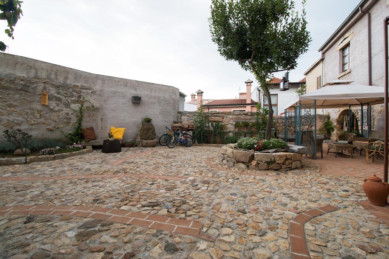 Erbas Bed And Breakfast Nuoro  Extérieur photo